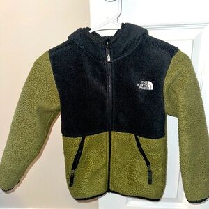 Kids north face Denali jacket